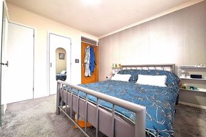 Bedroom - click for photo gallery